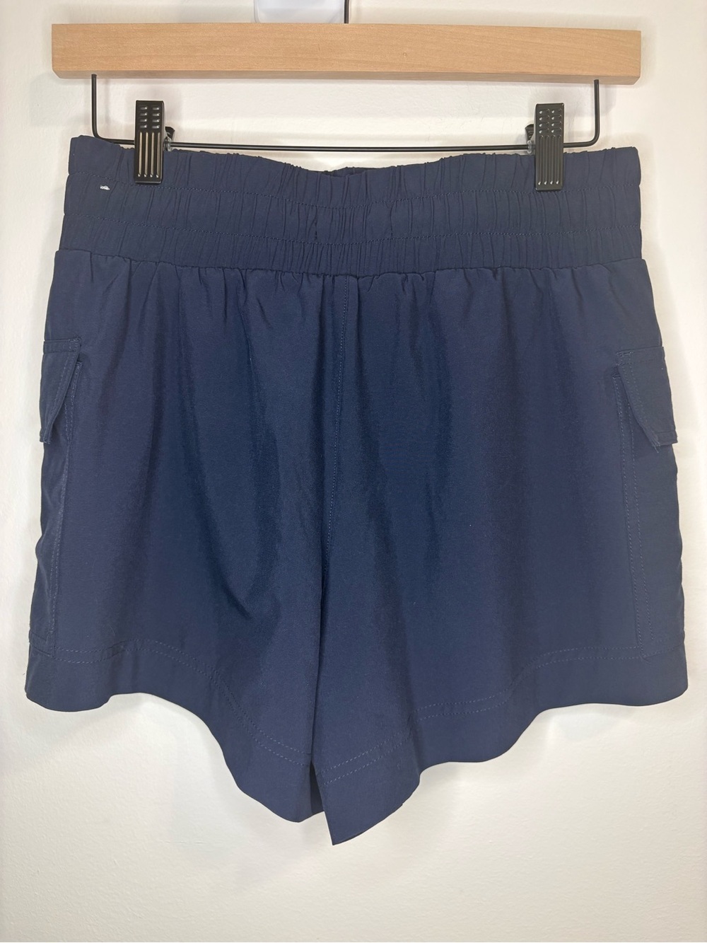 A&F Women’s Navy Elastic-Waist Utility Shorts Small